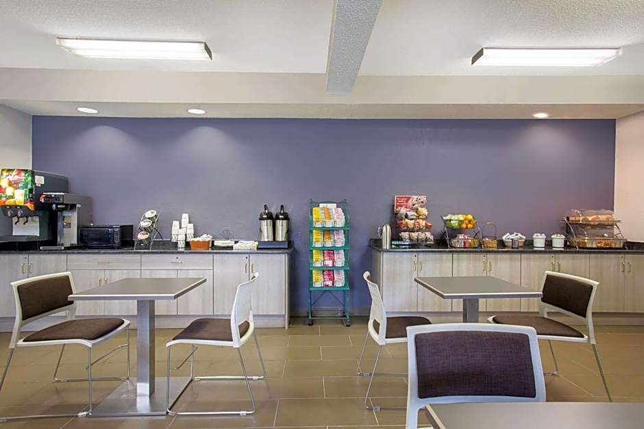 Microtel Inn & Suites by Wyndham Leesburg/Mt Dora