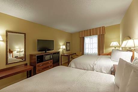 Room with Two Queen Beds - Non-Smoking