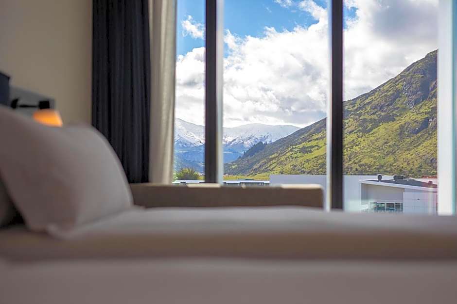 Holiday Inn Queenstown Remarkables park By IHG