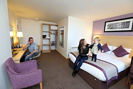 Family Room with Sea View