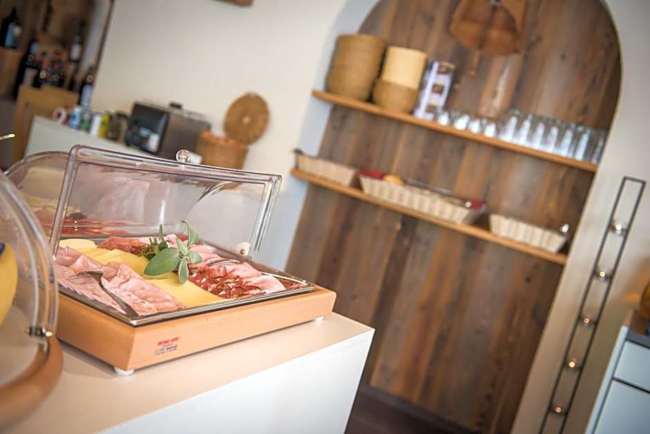 Mountain Living Apartments