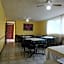 Hotel La Guaria Inn & Suites