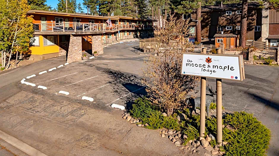 Moose and Maple Lodge