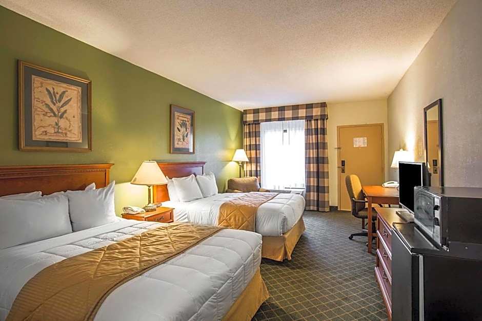 Clarion Inn & Suites Aiken South