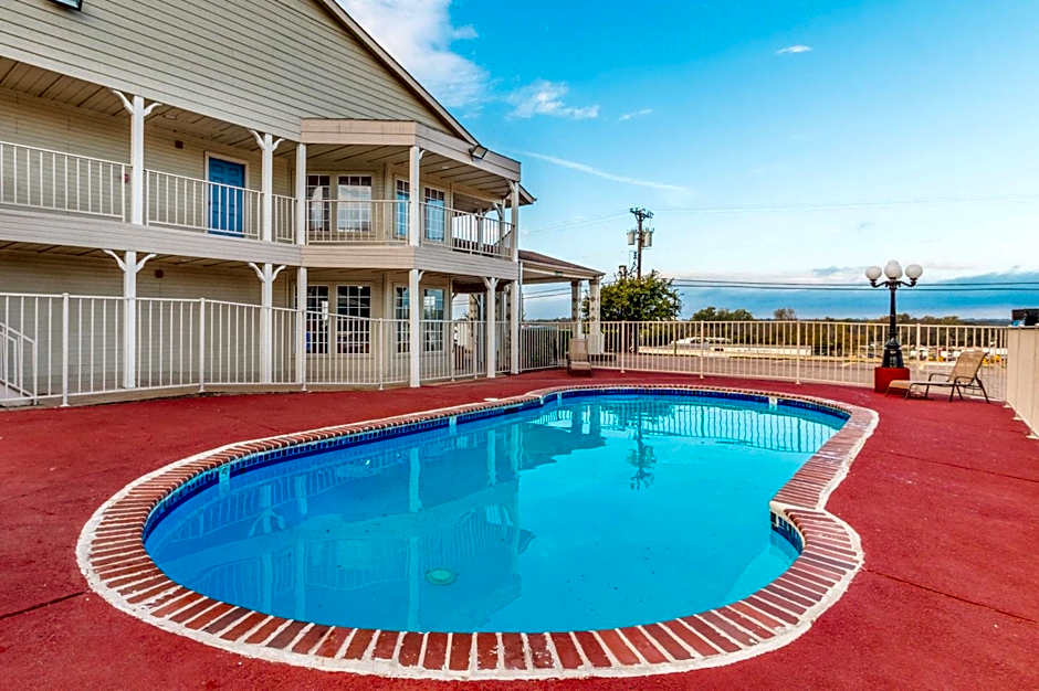 Motel 6-Waxahachie, TX