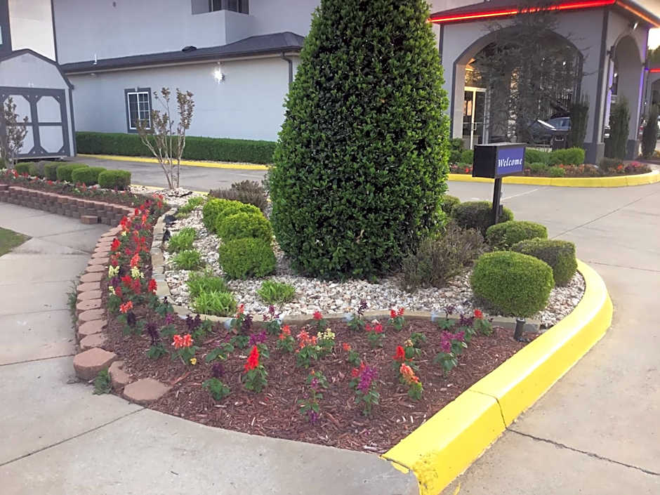 Muskogee Inn And Suites
