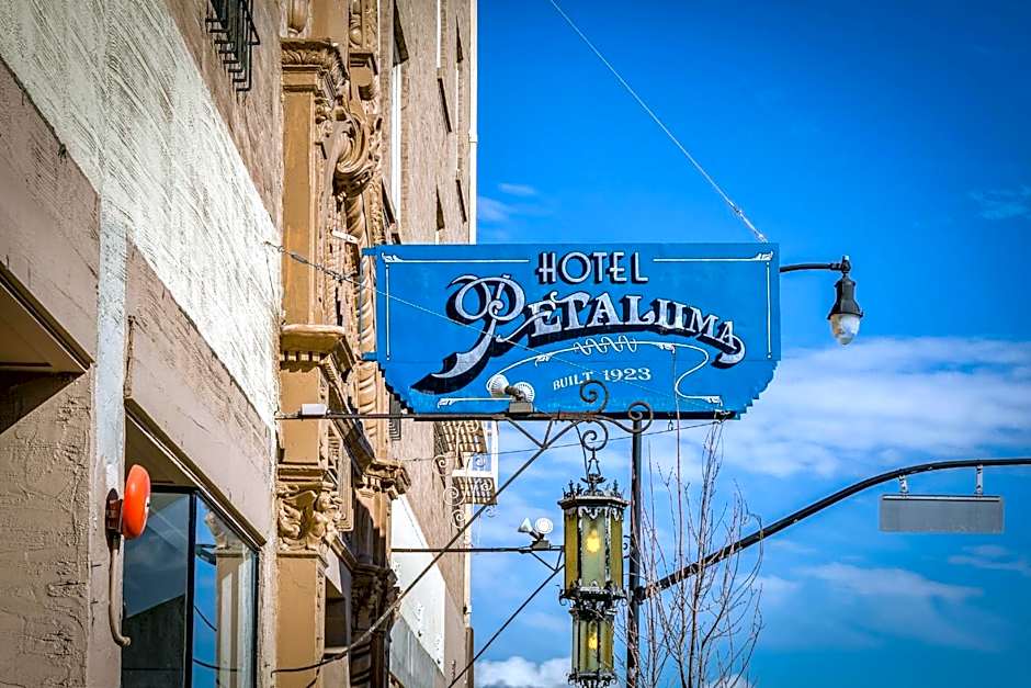 Hotel Petaluma, Tapestry Collection by Hilton