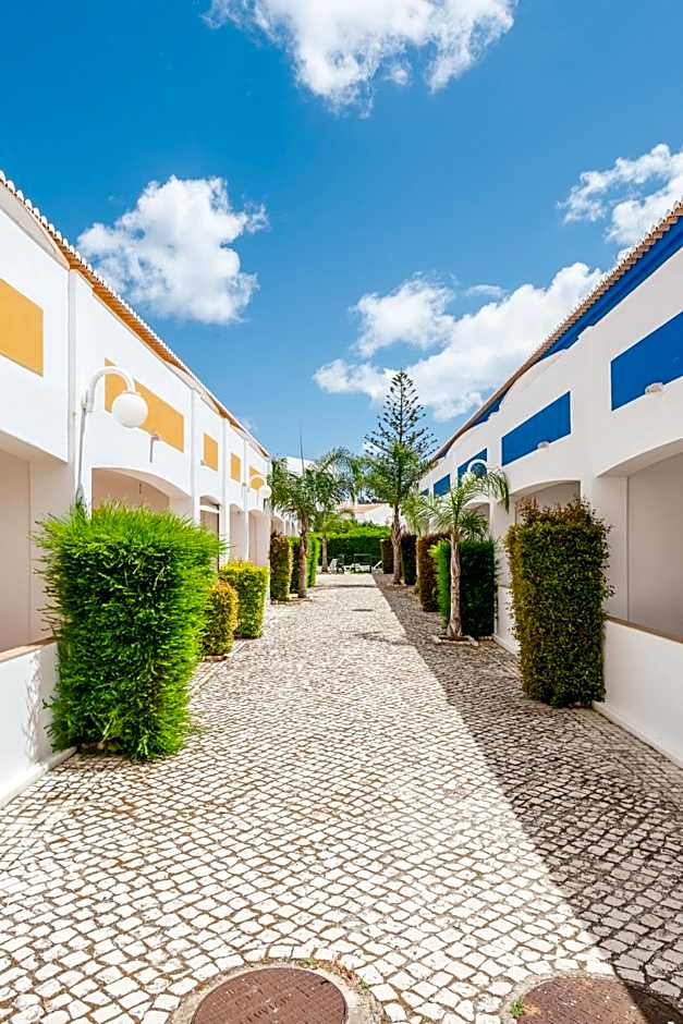 Oasis Beach Apartments