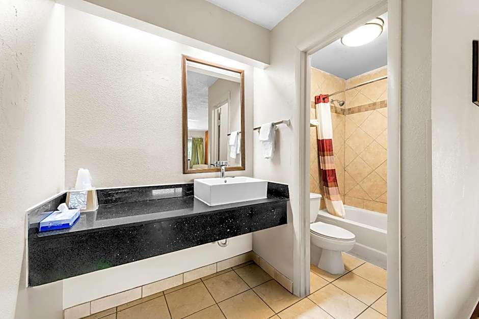 Econo Lodge Charlotte Airport