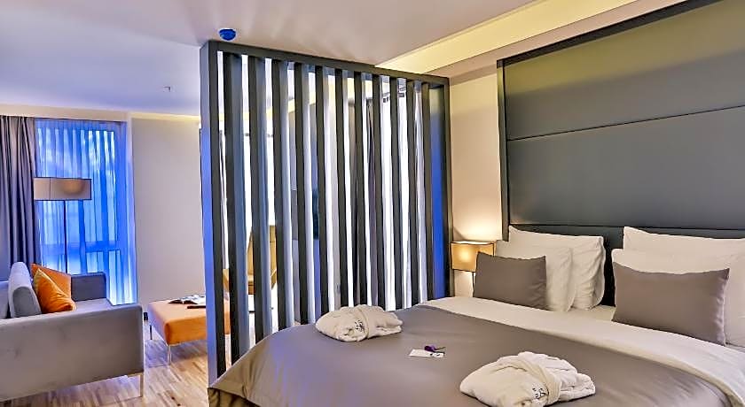 Business Life Boutique Hotel