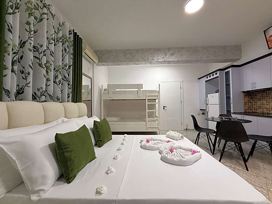 Vila Renato Ksamil