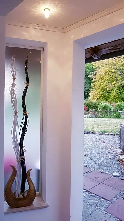LA Boutique House
