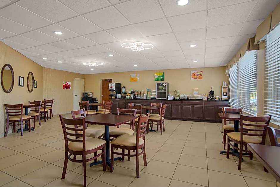 Quality Inn & Suites Chambersburg Northeast
