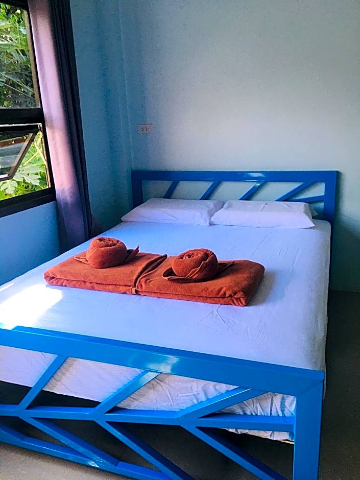 Khaosok Secret Hostel