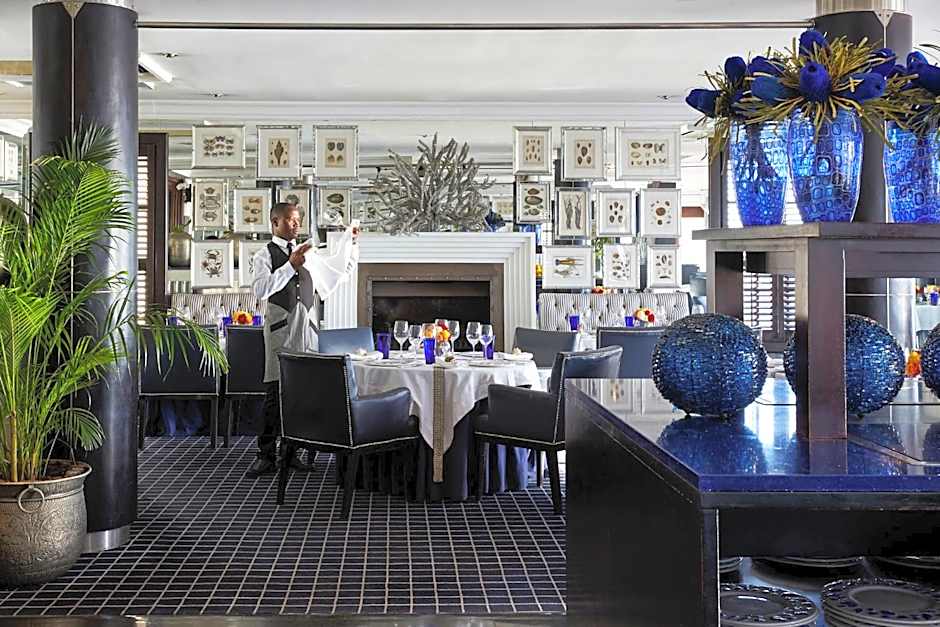 Twelve Apostles Hotel & Spa