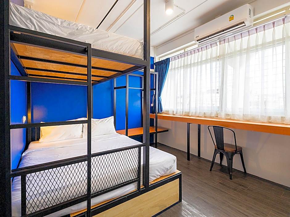 Marco Polo Phuket Poshtel & Bistro