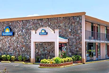 Days Inn by Wyndham Martin