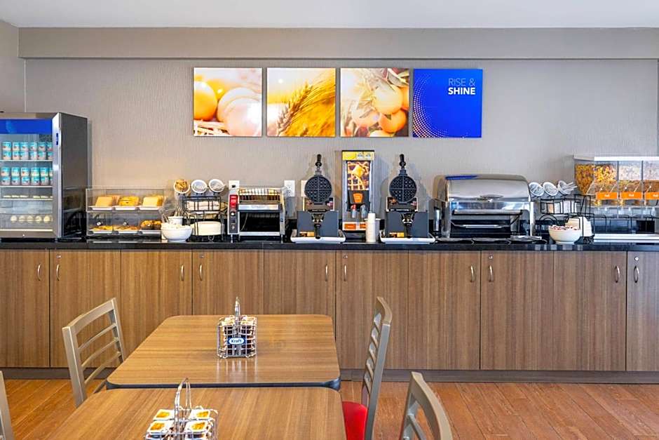 Comfort Inn Cobourg - Port Hope