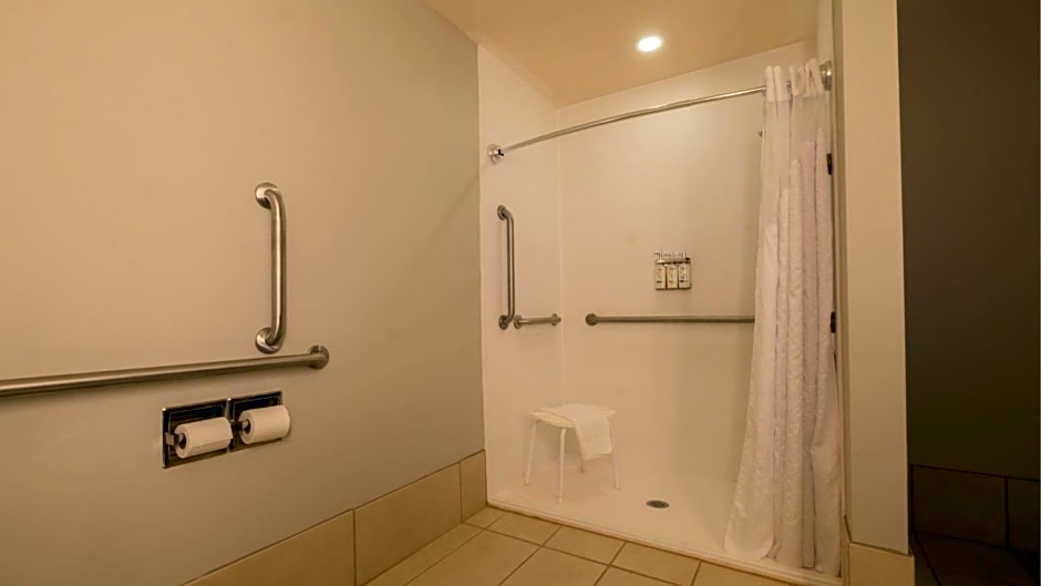 Holiday Inn Express Hotel & Suites Mankato East By IHG