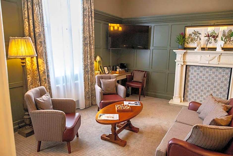 The Globe, Warwick, Warwickshire - Brunning & Price