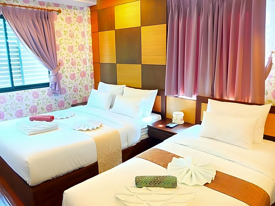 Baan Term Fun Saen Suk