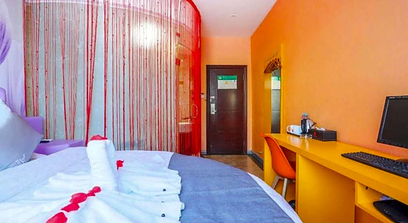 Shell Ganzhou Central Theme Hotel