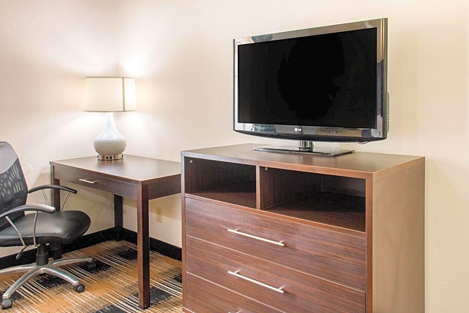 Quality Inn Pooler - Savannah I-95