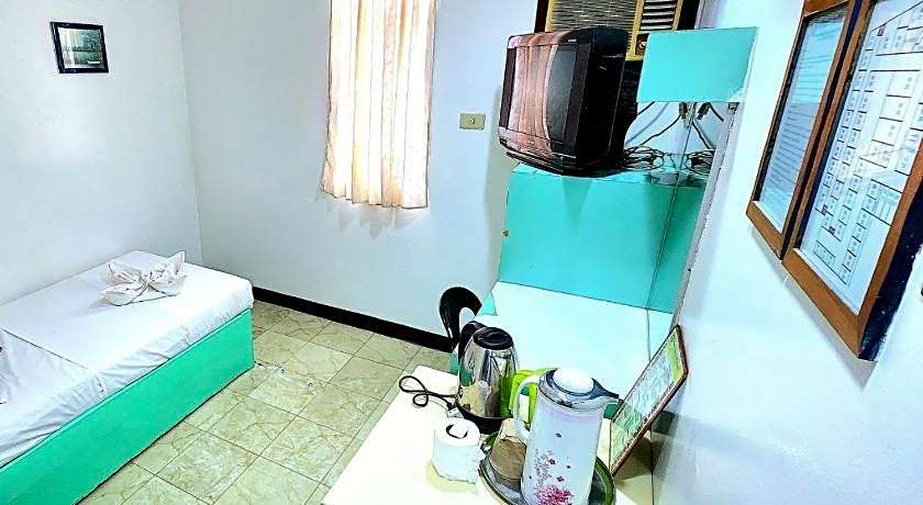 Demiren Hotel and Restaurant