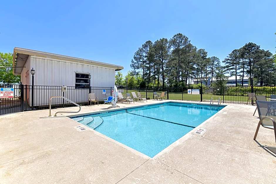 OYO Hotel Valdosta GA I-75