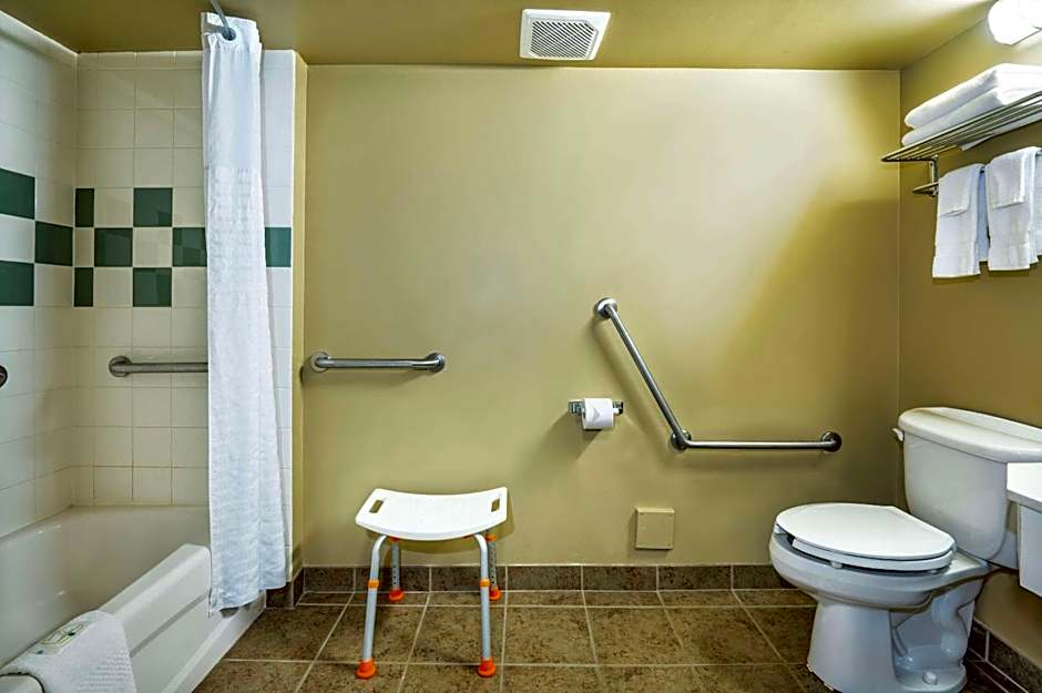 Quality Inn & Suites