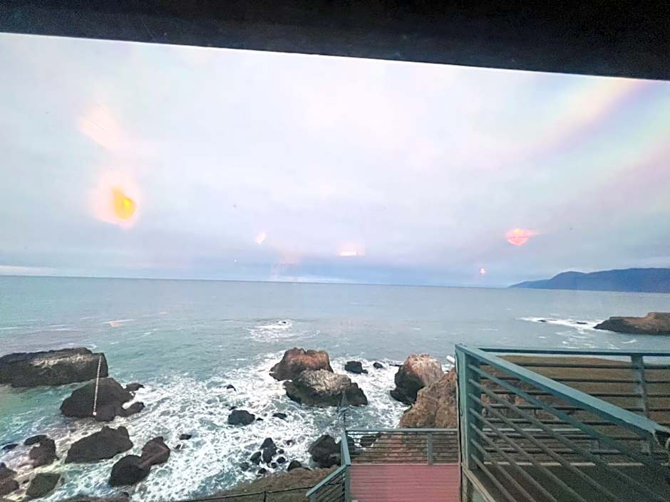 Inn of the Lost Coast