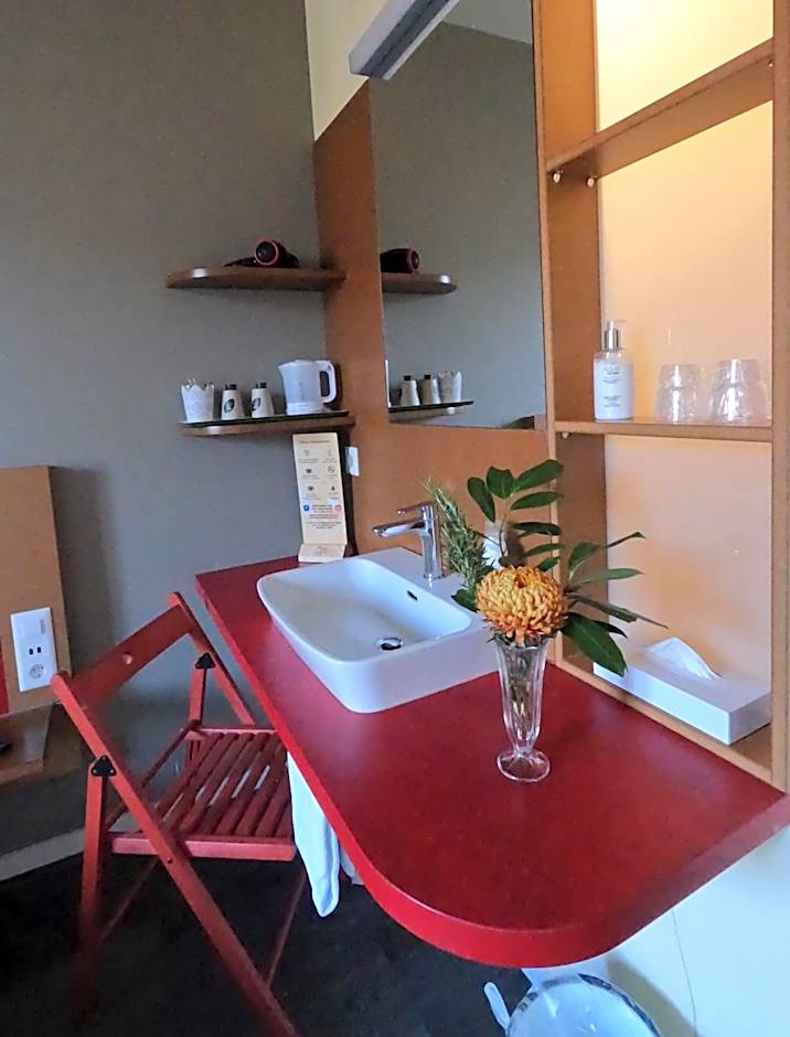 Alpenrose Hotel and Gardens