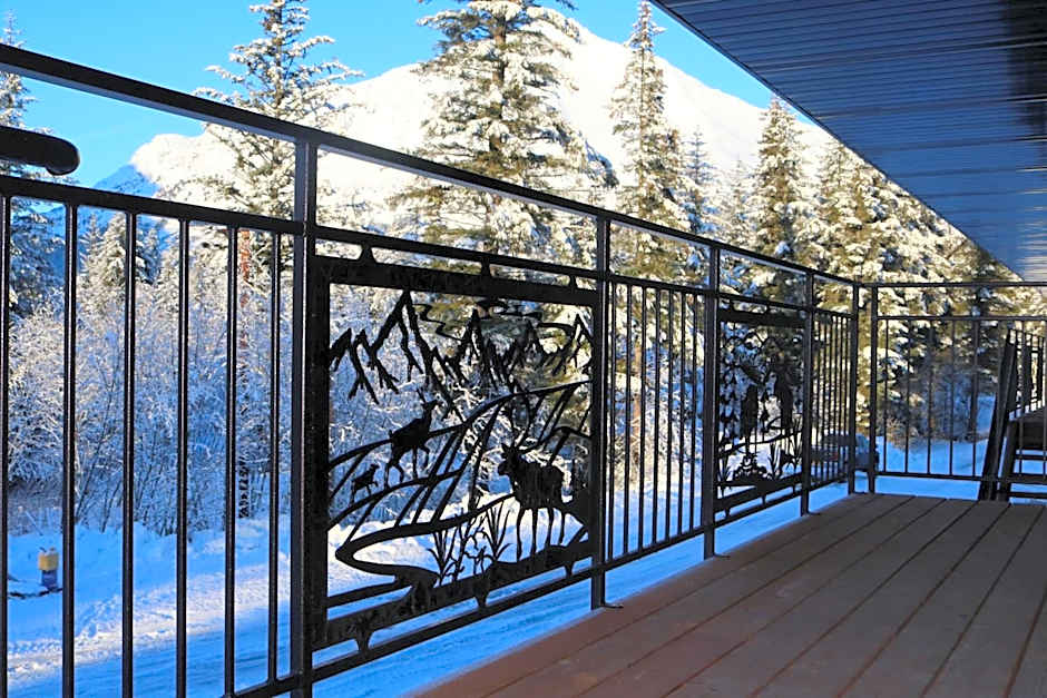 Spruce Lodge