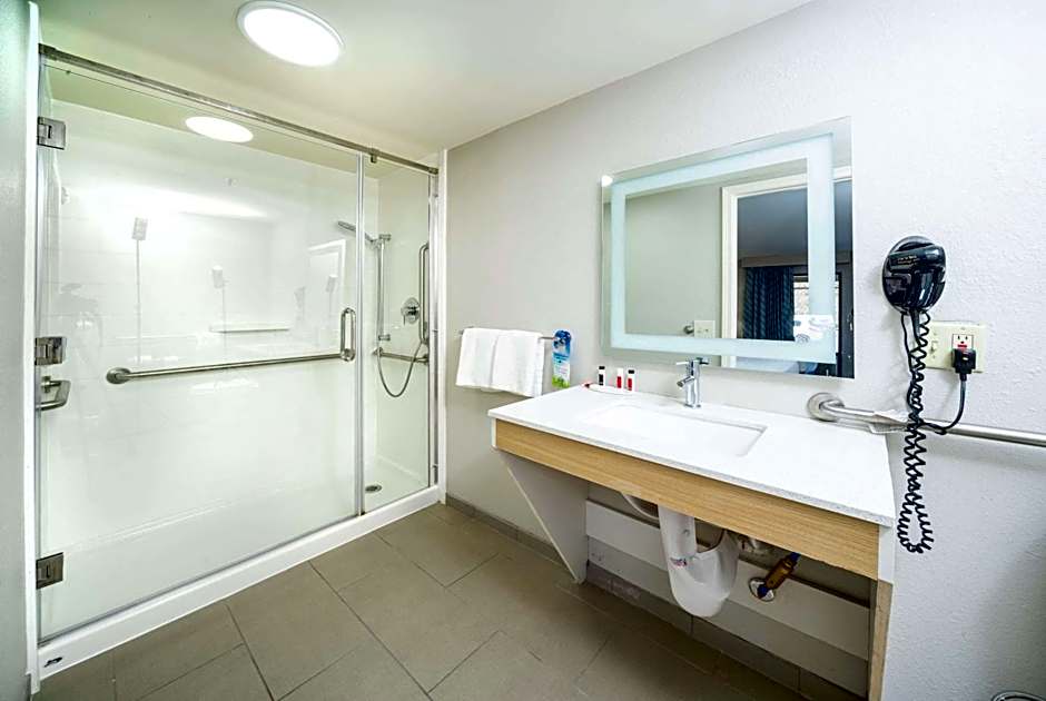 Days Inn by Wyndham Atlanta Stone Mountain