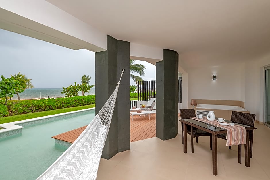 Mareazul Family Beach Condohotel