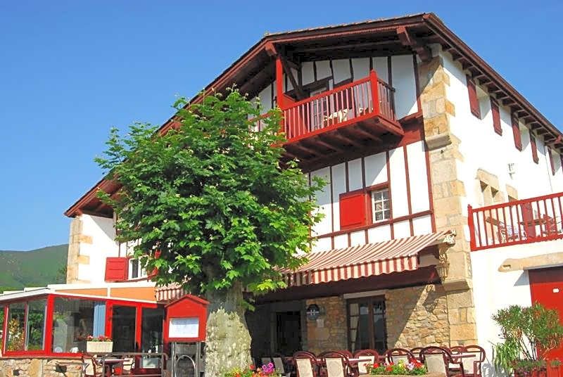 Hotel Pikassaria