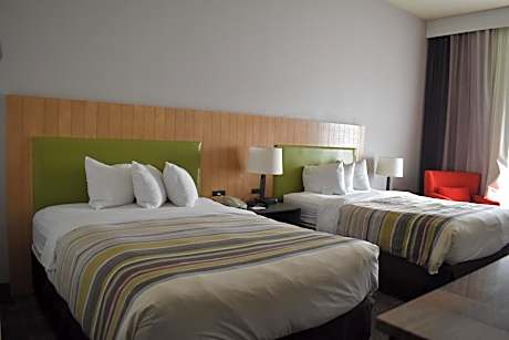 Queen Room with Two Queen Beds - Disability Access/Non-Smoking