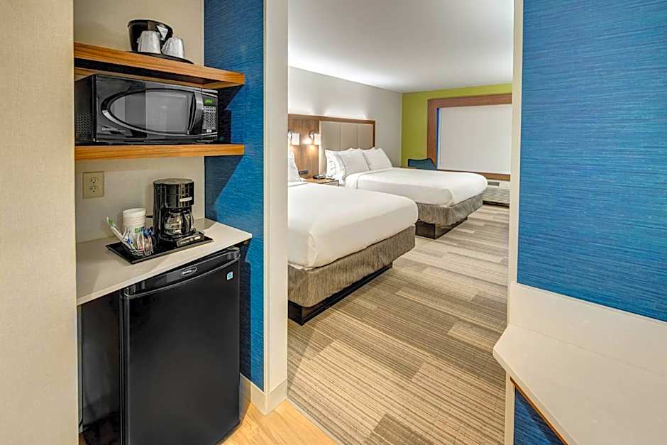 Holiday Inn Express Woodbridge By IHG