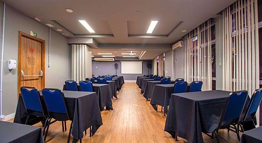 Mercure Curitiba Aeroporto Hotel