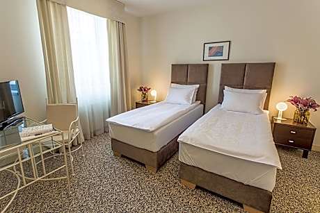 Ambassador Suite