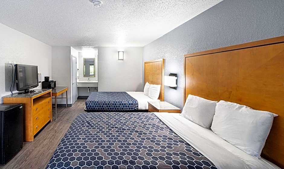 Rodeway Inn At Fort Lee