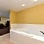 Holiday Inn Express Hotel & Suites Charlotte By IHG