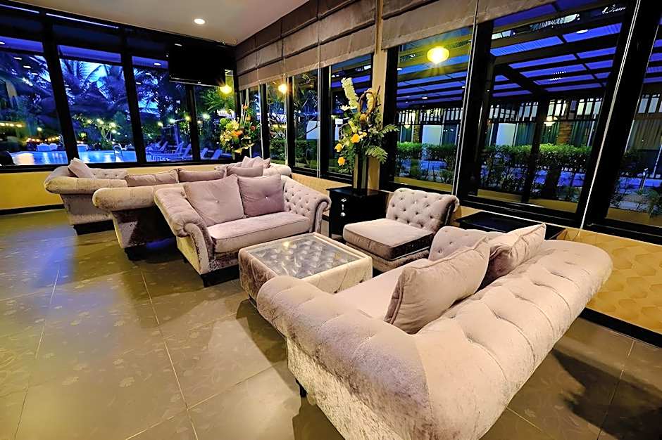 Aranta Airport Hotel