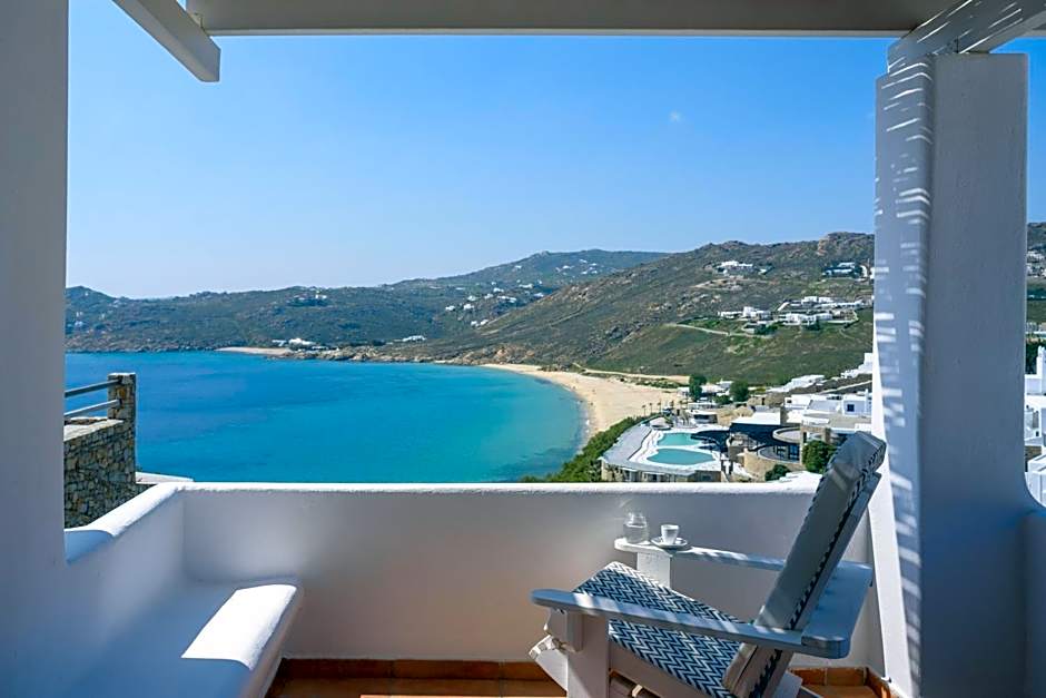Cova Mykonos Suites