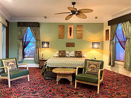 The Retreat at Froog Moore Park