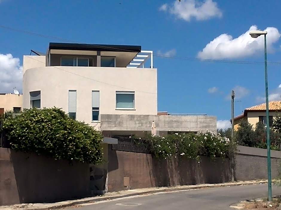 Art House Quartu - Margine Rosso