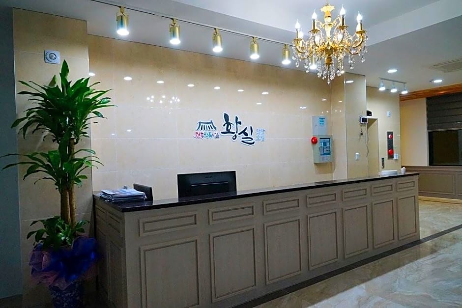Jeonju Hwangsil Gwangwang Hotel