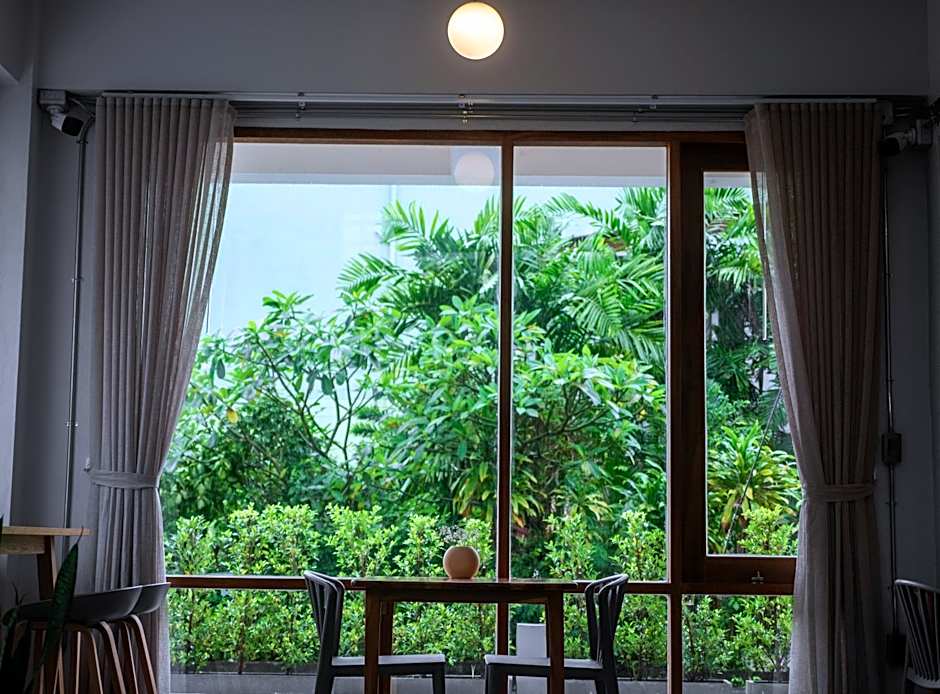 Moonlight Cafe and Hotel