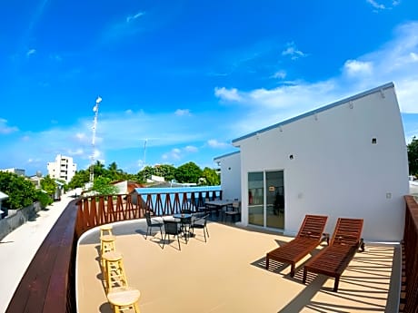 Violet Inn Dharavandhoo Maldives