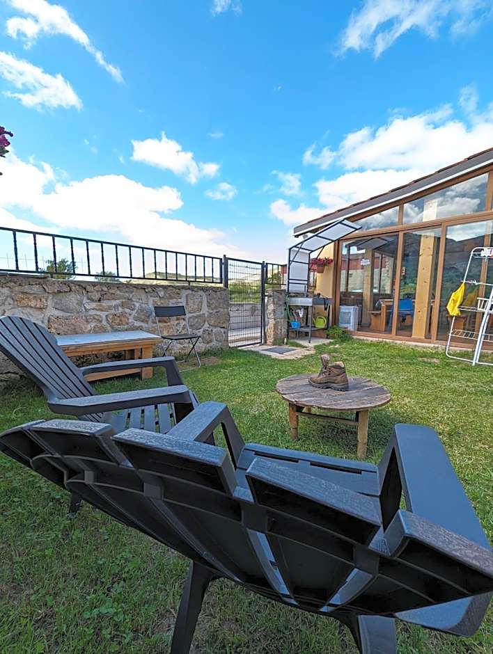 Albergue El Alfar/Pilgrim Hostel